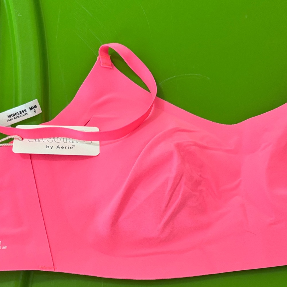 Aerie Bright Pink Wireless Bra NWT. Size medium D - Picture 8 of 9